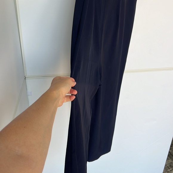 The Japanese GoWeave Essential
Jumpsuit sleeveless wide leg
 Size 6 Navy - Picture 7 of 11